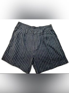 A New Day Women’s Pleated Front Pin Stripped Linen Blend Shorts - Navy Sz 4, 6”